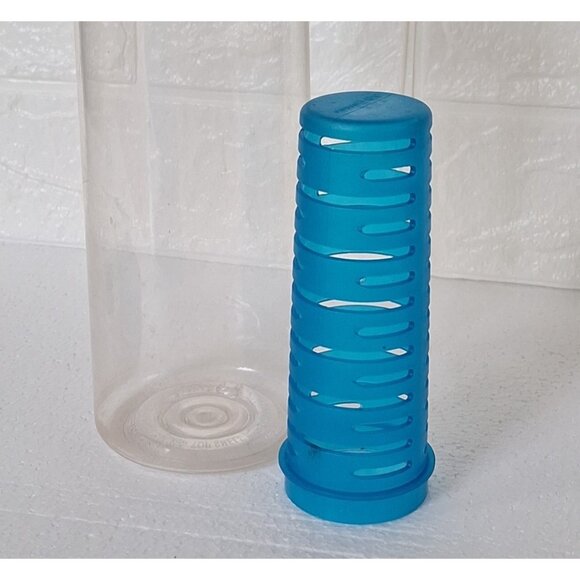 BUNDLE OF ASSORTED PORTABLE CUPS - Picture 7 of 12